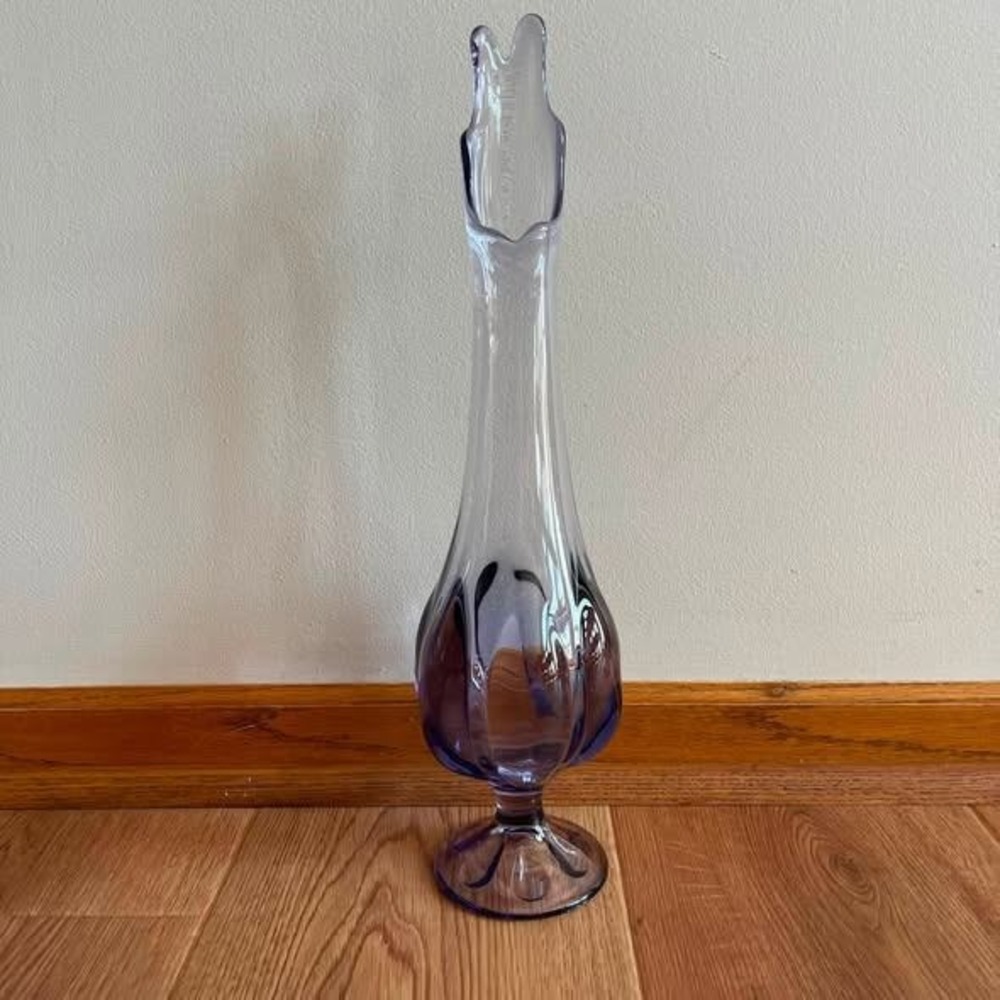 Vintage Viking Glass 18" 6 Petal Swung Vase Teaberry Lilac Purple Rare Retro